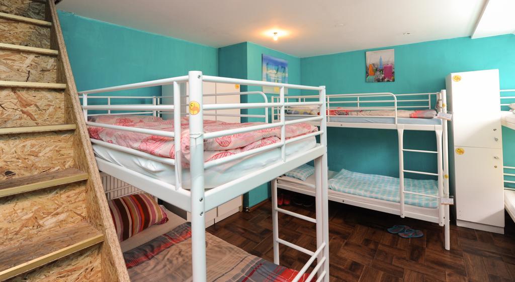 Backpacker Hostel プラハ エクステリア 写真