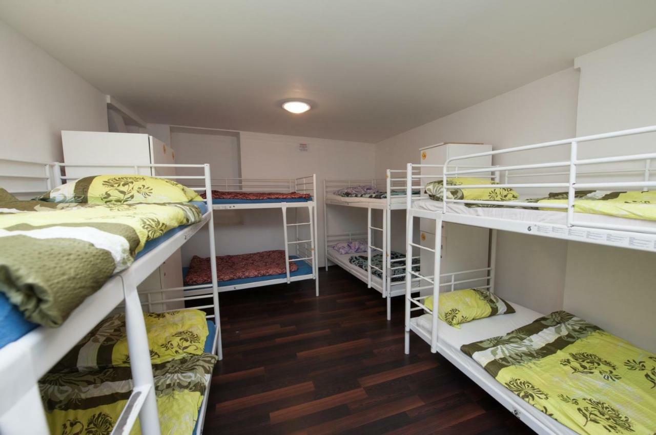 Backpacker Hostel プラハ エクステリア 写真